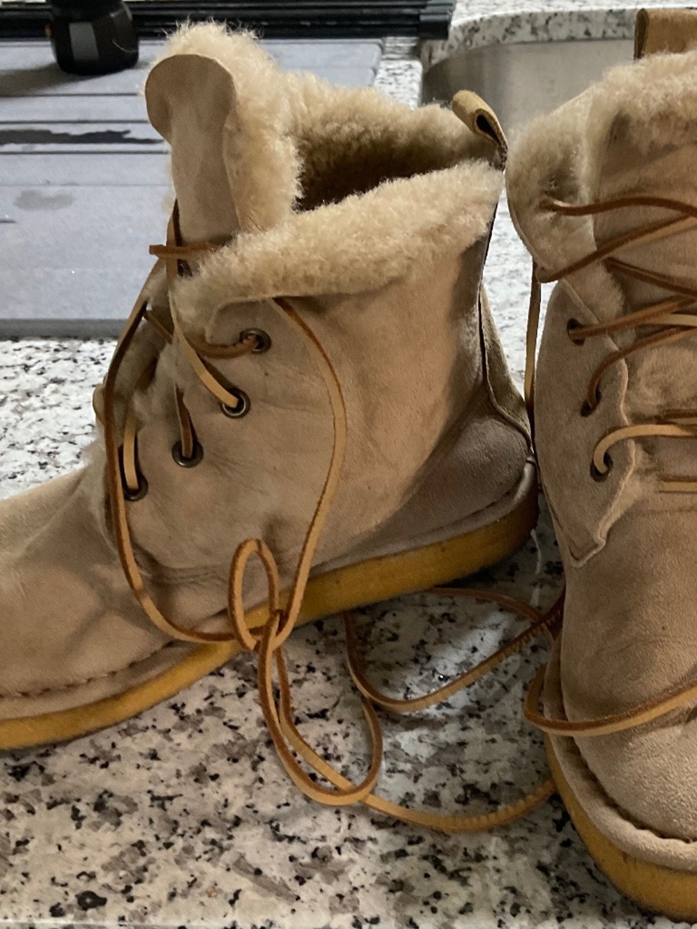 PUNTO PIGRO x FREE PEOPLE SHEARLING BOOTS - Picture 4 of 6